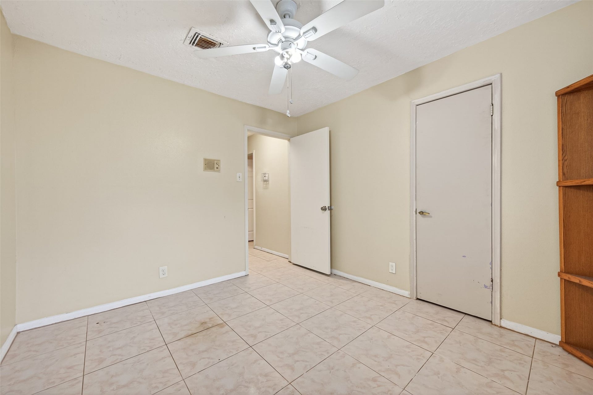 9318 Benning Drive, Houston, TX 77031 9318 Benning Drive, Houston, TX 77031