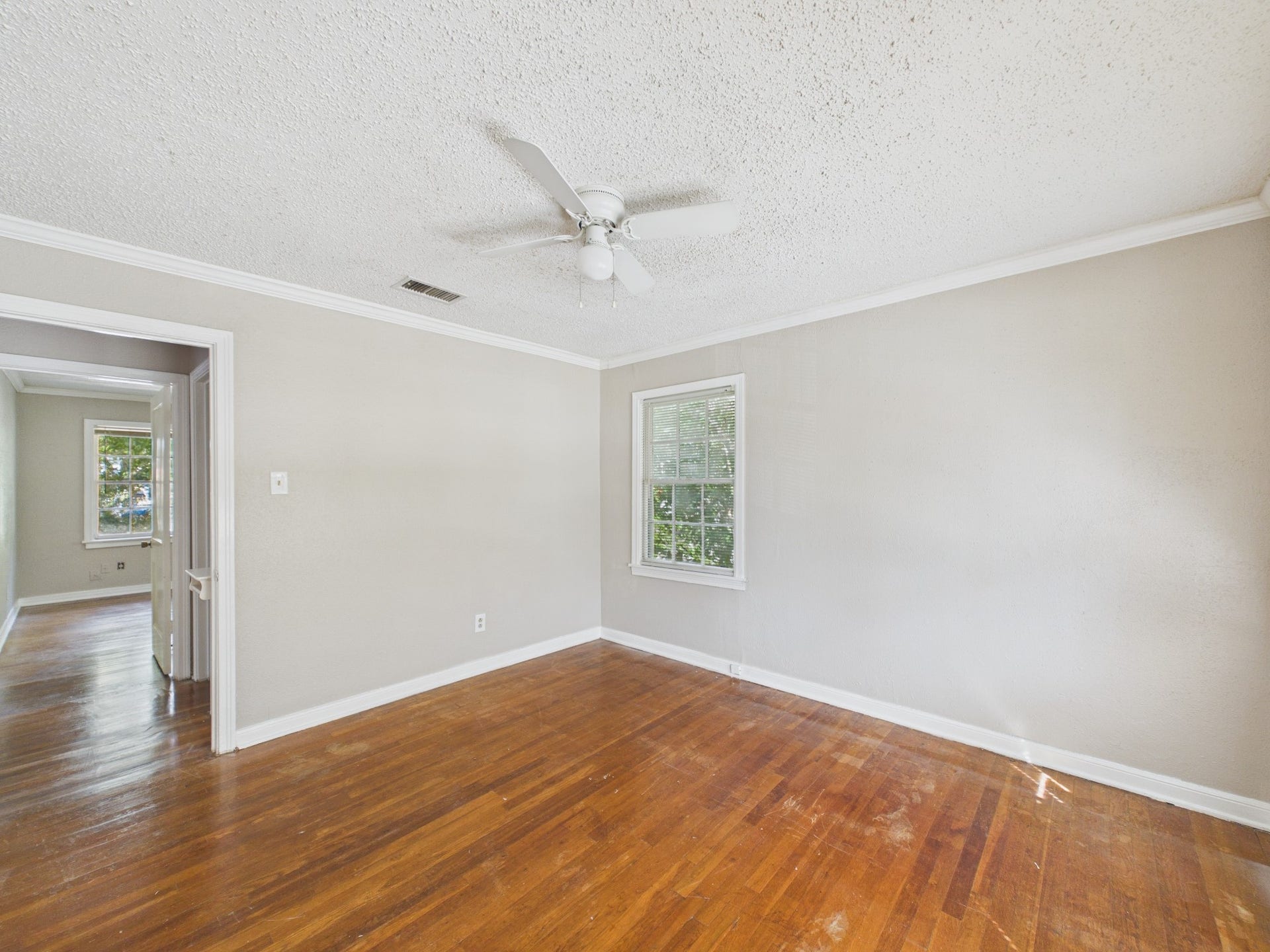 4502 Larch Lane, Bellaire, TX 77401 4502 Larch Lane, Bellaire, TX 77401
