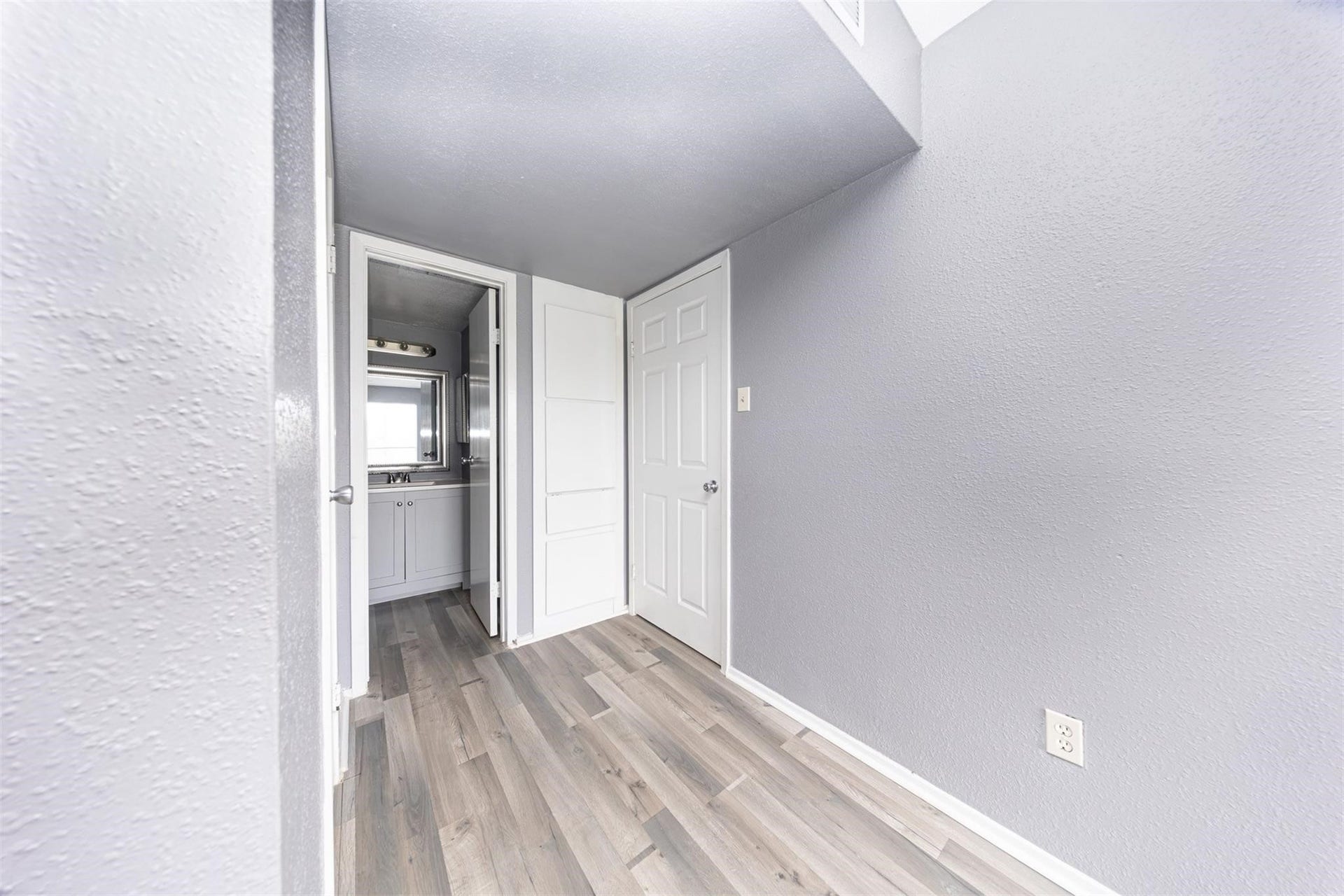 13480 S Thorntree Drive, #1206, Houston, TX 77015 13480 S Thorntree Drive, #1206, Houston, TX 77015