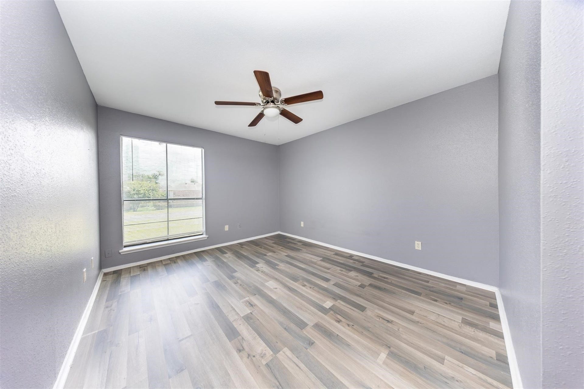 13480 S Thorntree Drive, #1206, Houston, TX 77015 13480 S Thorntree Drive, #1206, Houston, TX 77015