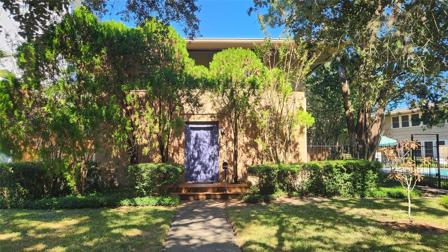 Property photo for 4020 Blue Bonnet Boulevard, Houston, TX