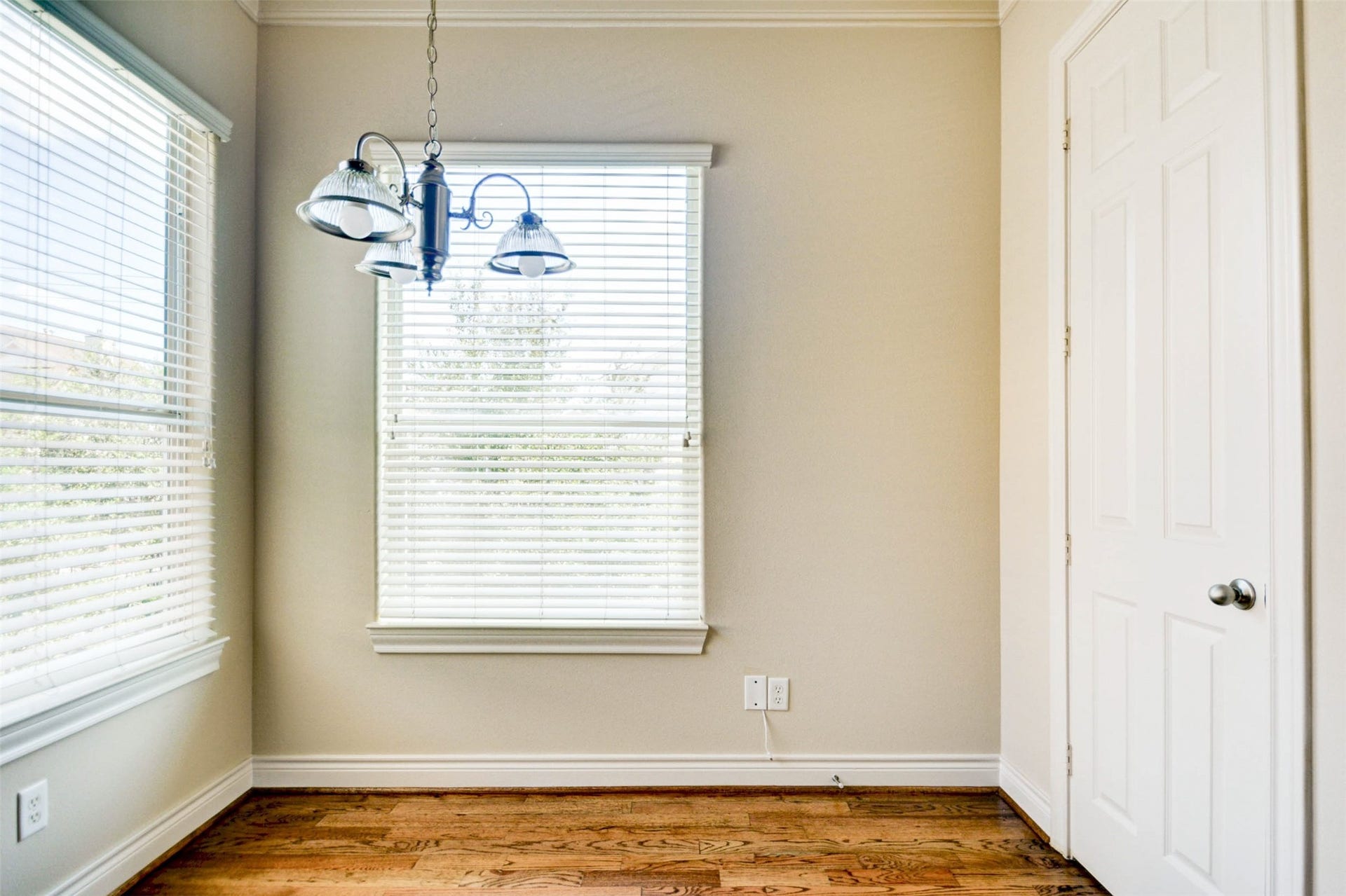 2731 Sherwin Street, Houston, TX 77007 2731 Sherwin Street, Houston, TX 77007