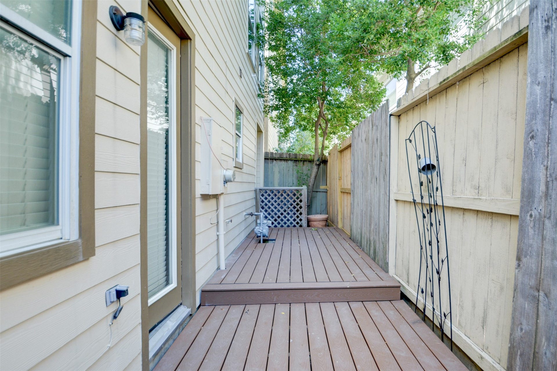 2731 Sherwin Street, Houston, TX 77007 2731 Sherwin Street, Houston, TX 77007