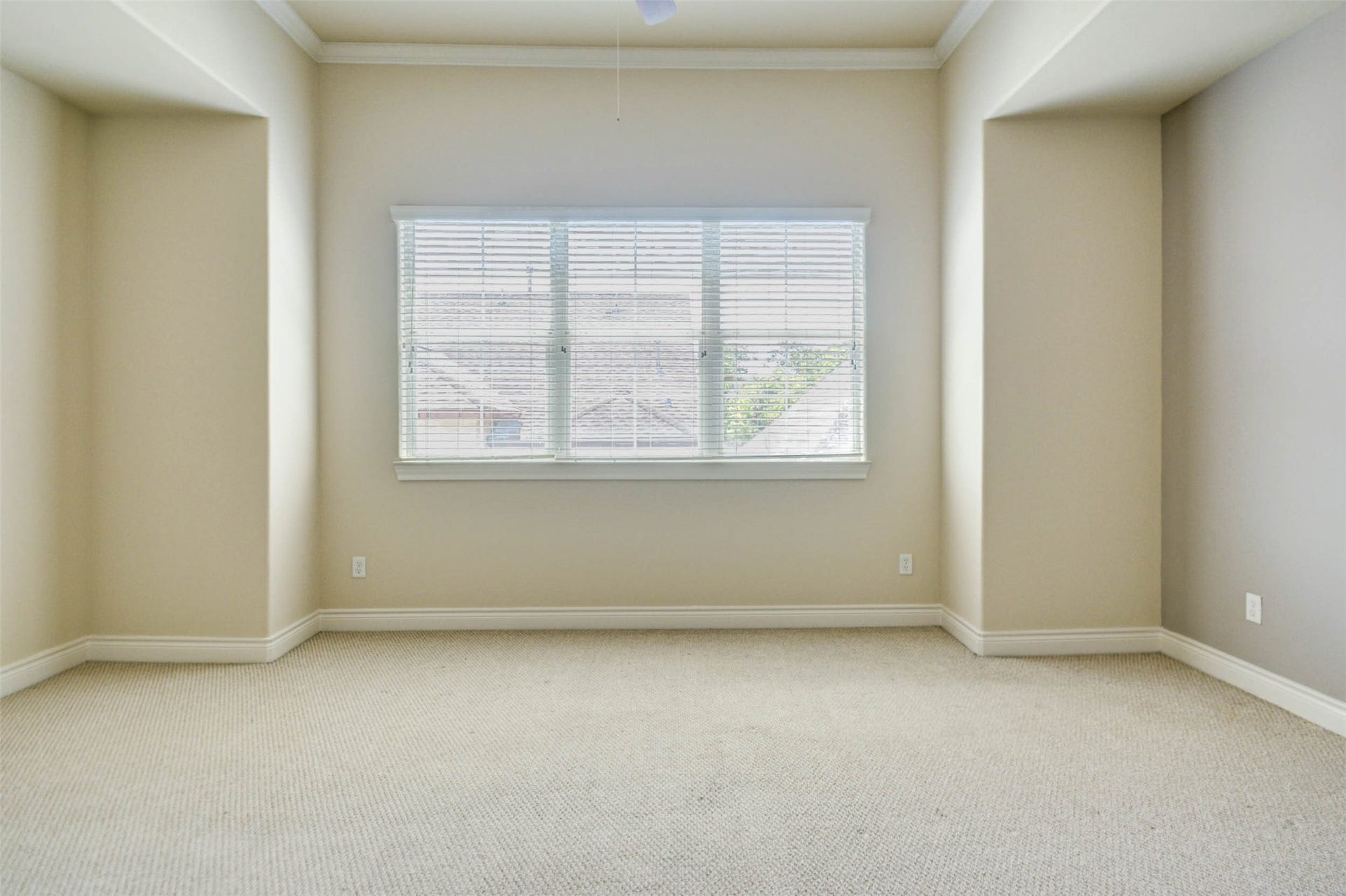 2731 Sherwin Street, Houston, TX 77007 2731 Sherwin Street, Houston, TX 77007