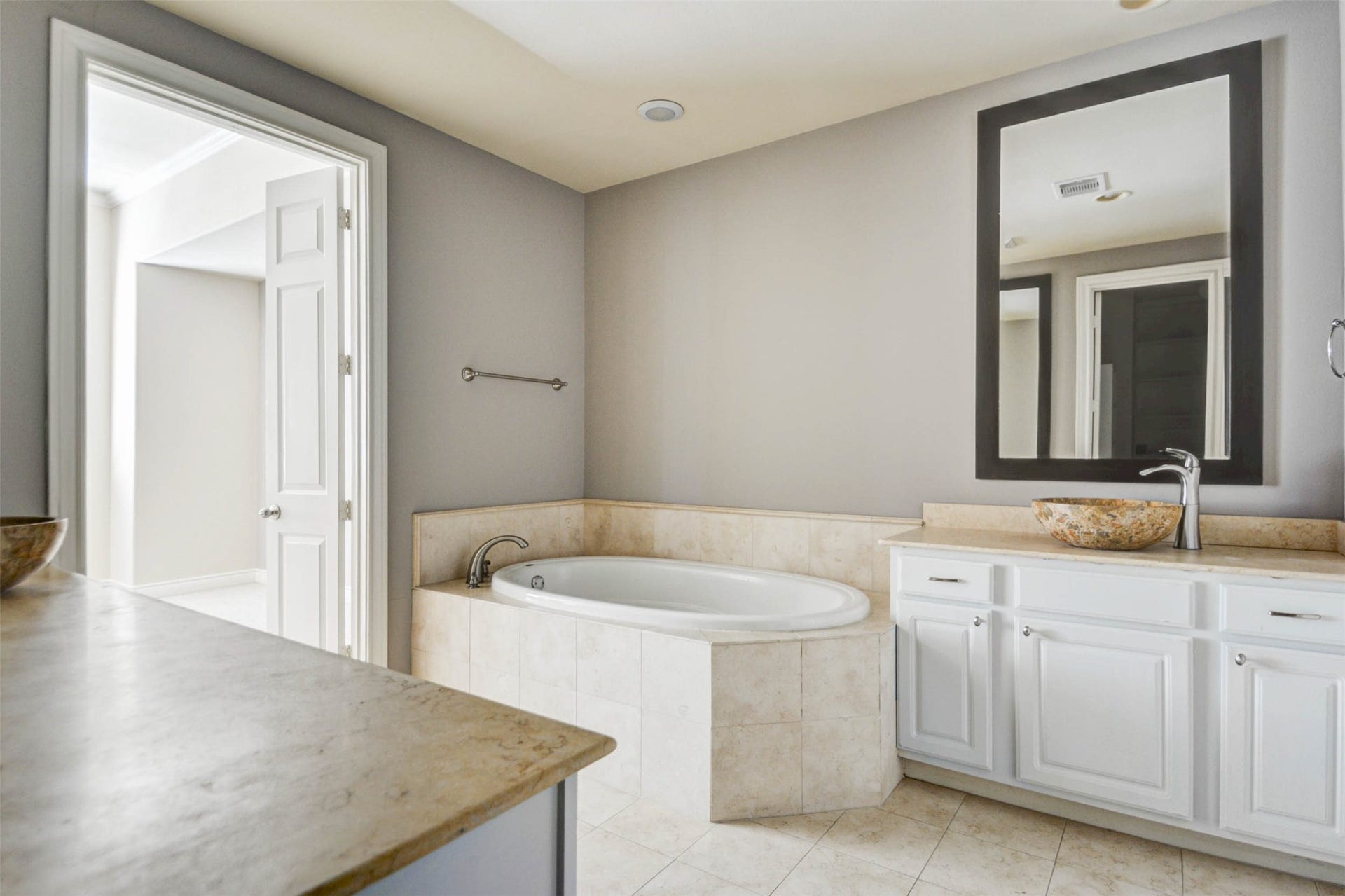 2731 Sherwin Street, Houston, TX 77007 2731 Sherwin Street, Houston, TX 77007