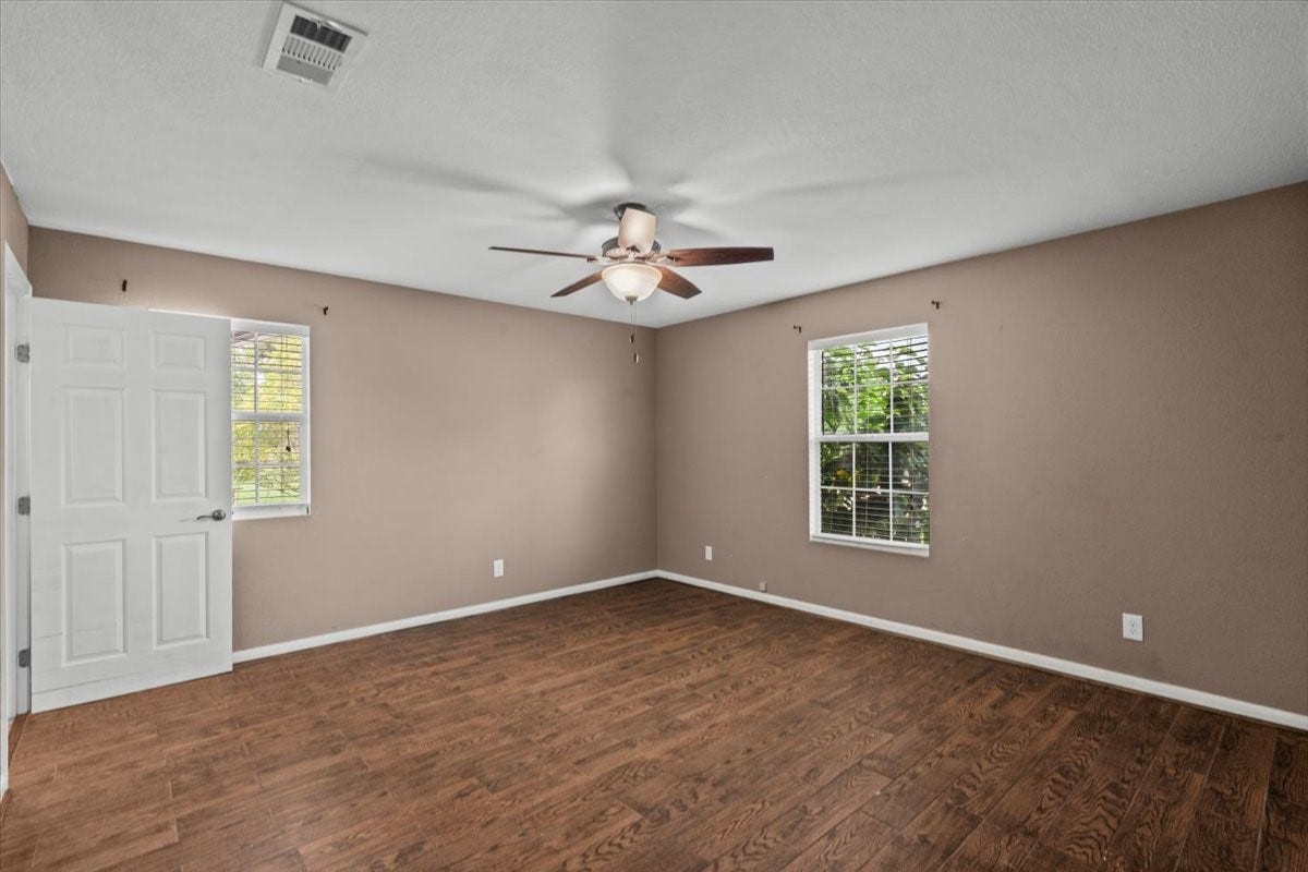 7228 Avenue R, Santa Fe, TX 77510 Primary bedroom