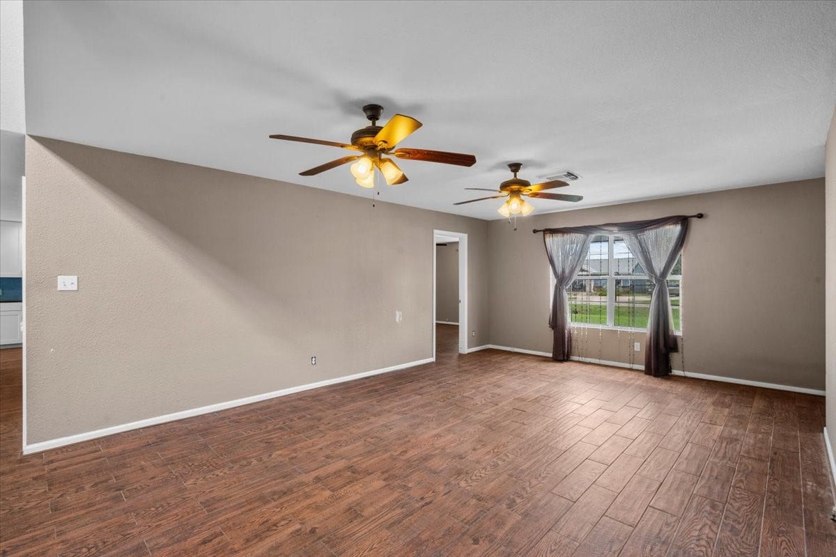 7228 Avenue R, Santa Fe, TX 77510 7228 Avenue R, Santa Fe, TX 77510