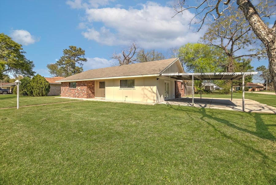 Property photo for 501 Ladd Street, Dayton, TX