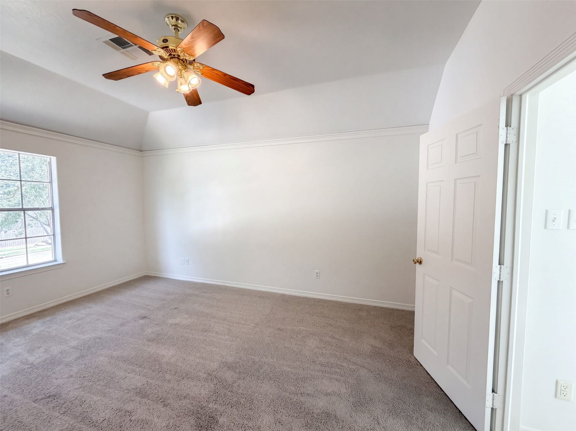 5002 Misty Lane, Pasadena, TX 77505