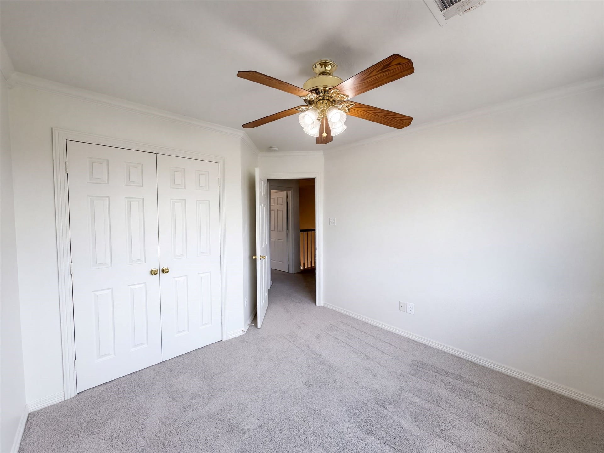 5002 Misty Lane, Pasadena, TX 77505