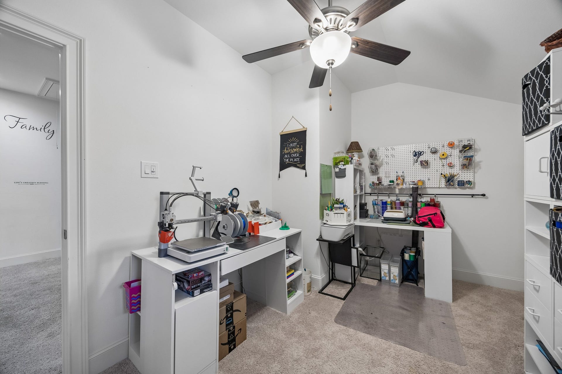 5018 Southampton Road, Missouri City, TX 77459 This flex room is the perfect spot for a craft room. This room also has additional storage space.