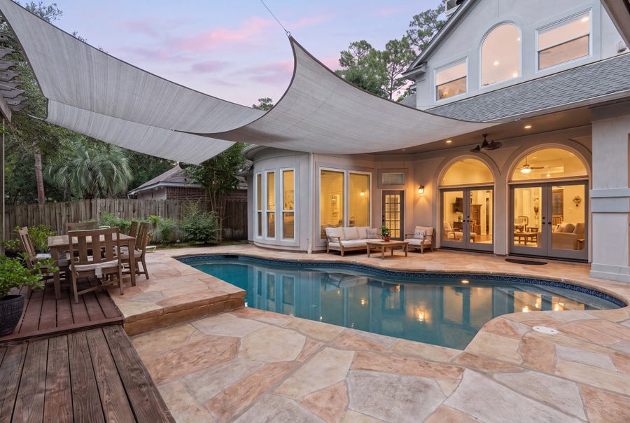 Property photo for 7027 Centre Oaks Drive, Houston, TX