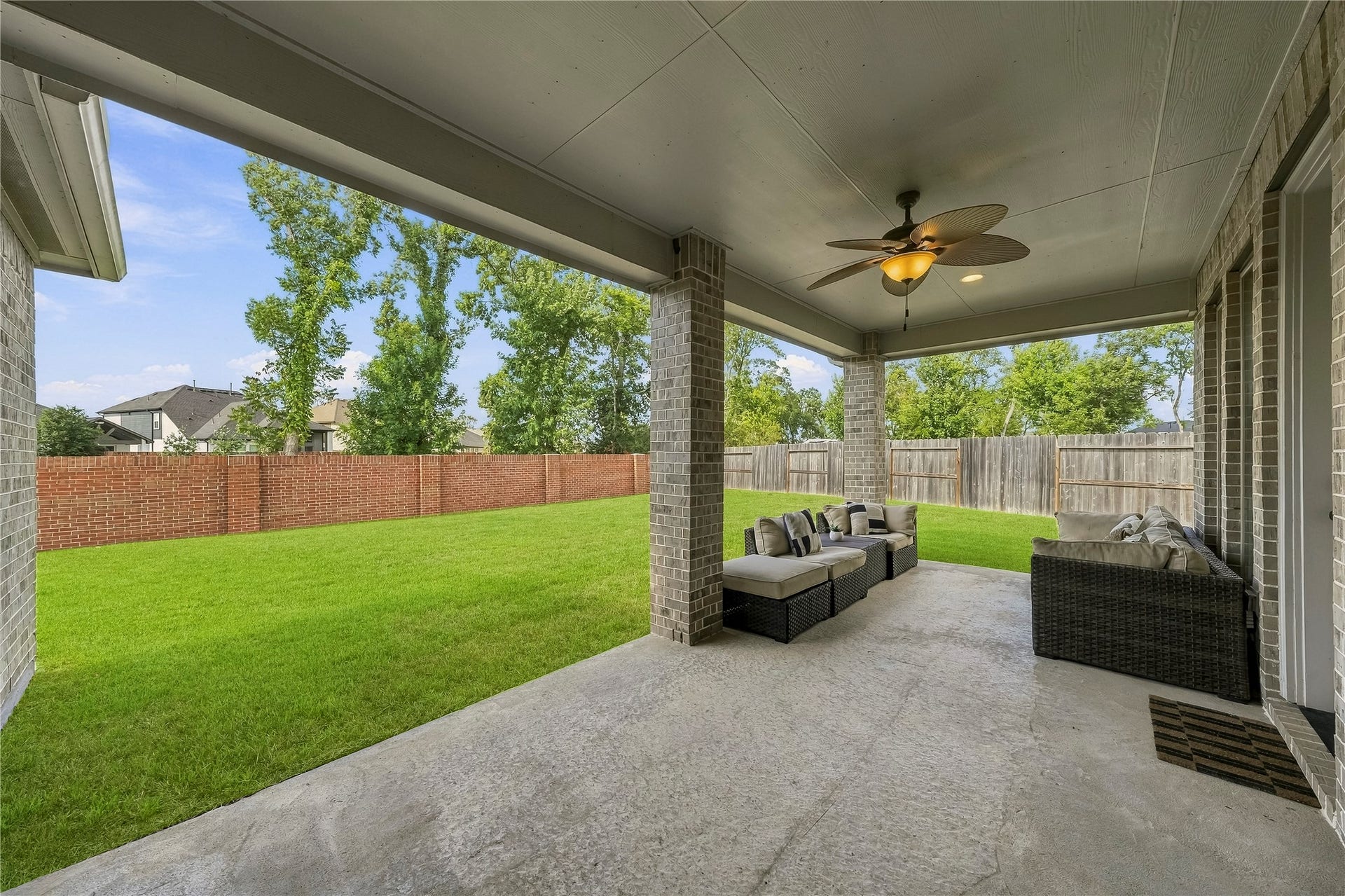 10606 Novy Grove Drive, Missouri City, TX 77459 The covered patio (an $8K upgrade) will provide hours of relief from the Texas heat.