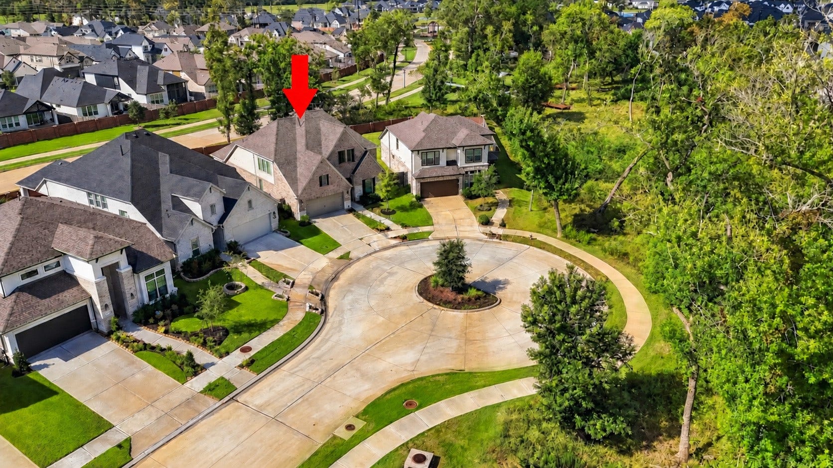 10606 Novy Grove Drive, Missouri City, TX 77459 This home has no backyard neighbors!