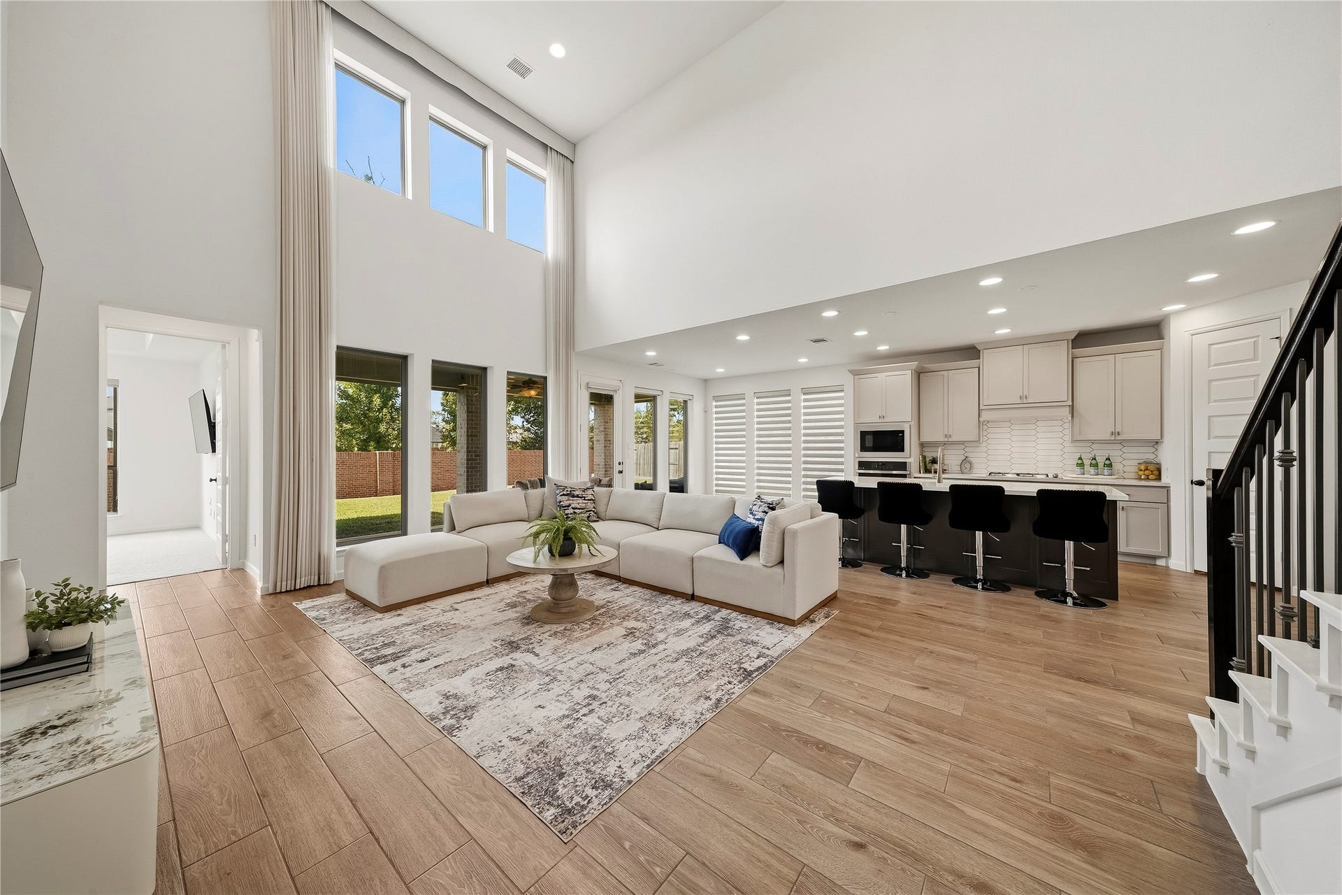 10606 Novy Grove Drive, Missouri City, TX 77459 Another view of the family room and kitchen...