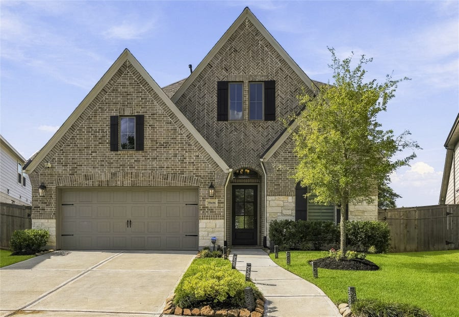 Property photo for 10606 Novy Grove Drive, Missouri City, TX