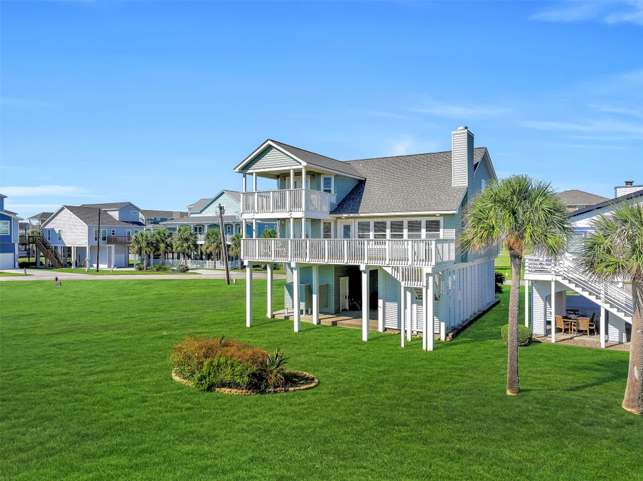 Property photo for 4107 Defender Lane, Galveston, TX