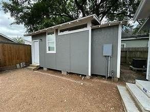 Property photo for 2118 1/2 Carter Street, Houston, TX