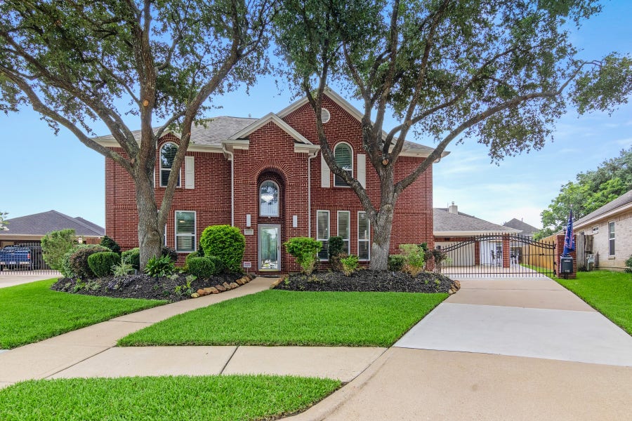 Property photo for 4222 Blue Water Court, Pasadena, TX