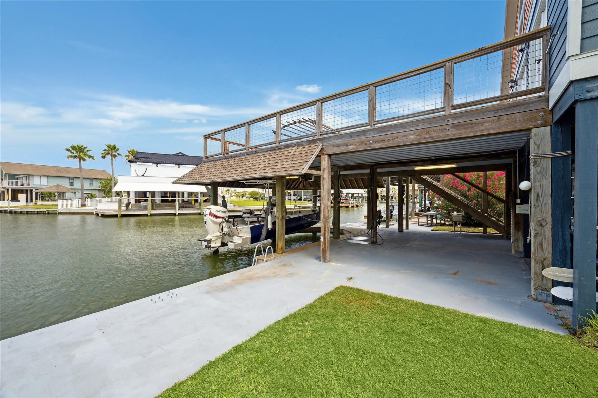 219 Bora Bora Drive, Tiki Island, TX 77554 219 Bora Bora Drive, Tiki Island, TX 77554