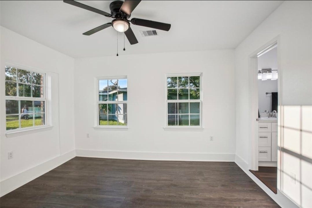 105 Lee Drive, La Marque, TX 77568 105 Lee Drive, La Marque, TX 77568