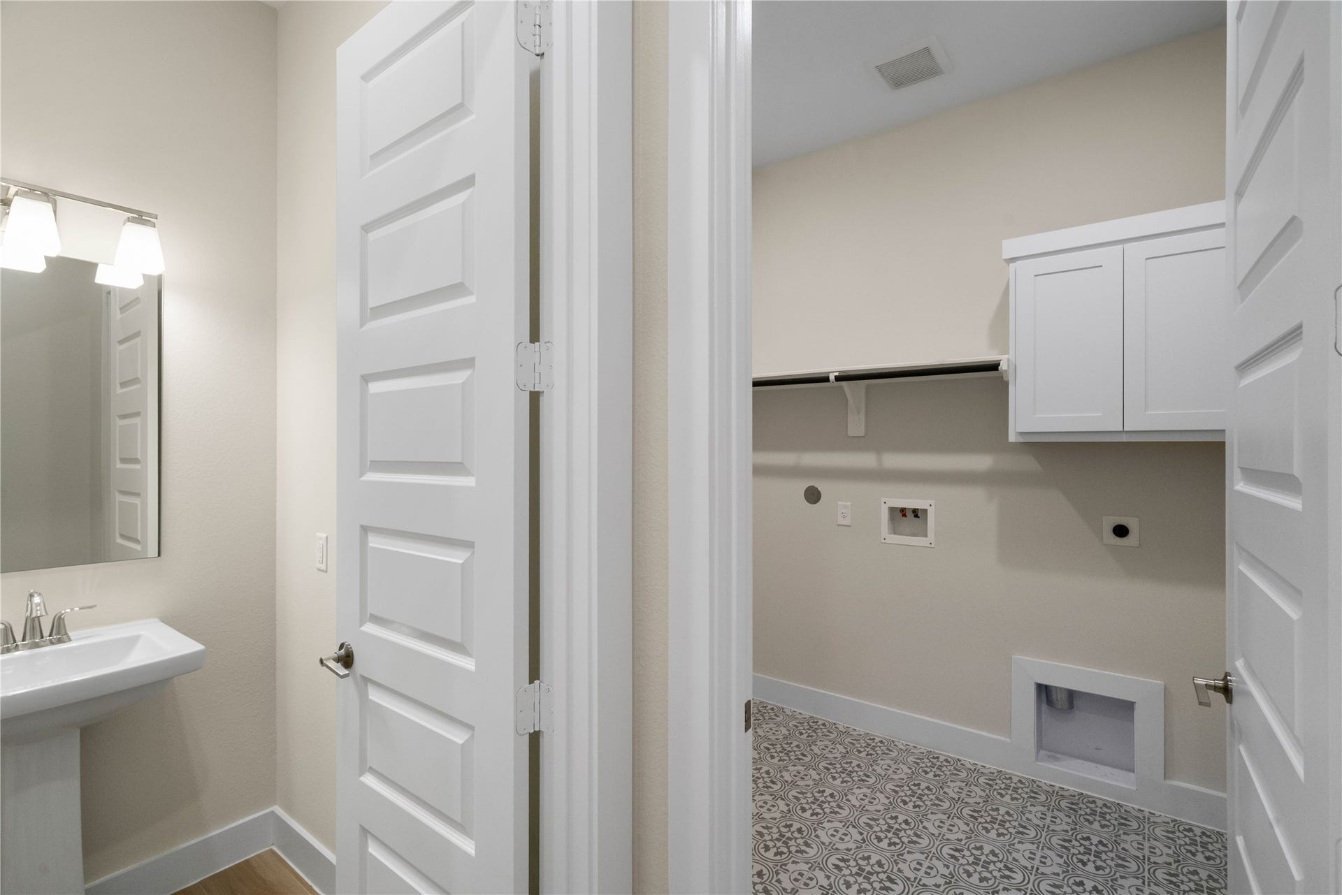 28058 Willow Glen Drive, Spring, TX 77386 28058 Willow Glen Drive, Spring, TX 77386