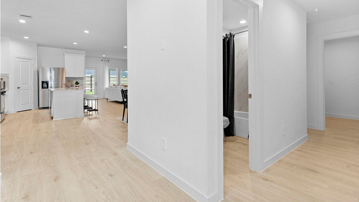 5015 Lemon Grove Drive, Rosenberg, TX 77469 *Images and 3D tour are for illustration only and options may vary from home as built.