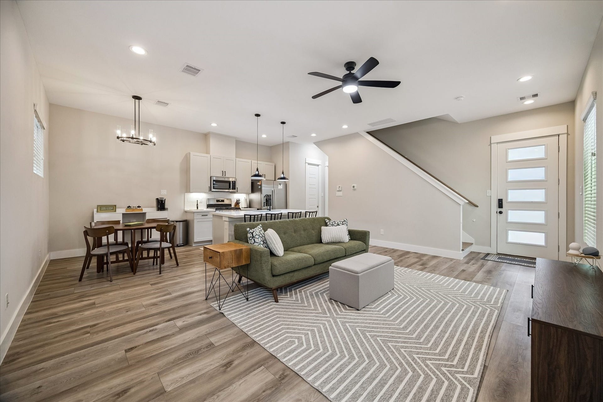 1193 W Tidwell Road, Houston, TX 77091 1193 W Tidwell Road, Houston, TX 77091