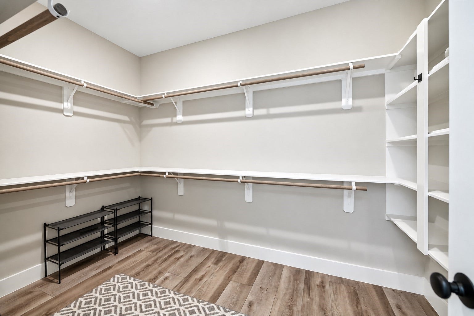 1193 W Tidwell Road, Houston, TX 77091 Primary closet