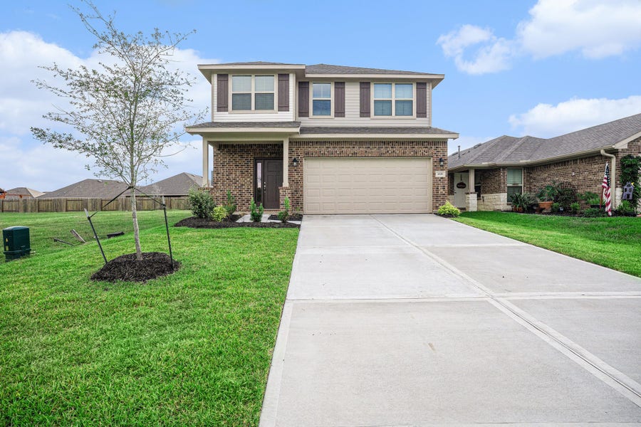 Property photo for 4329 West Bayou Maison Circle, Dickinson, TX
