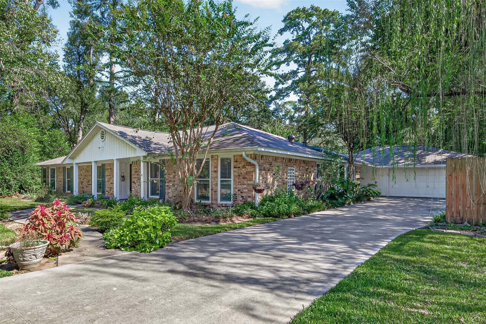 16814 Creeksouth Road, Houston, TX 77068 16814 Creeksouth Road, Houston, TX 77068