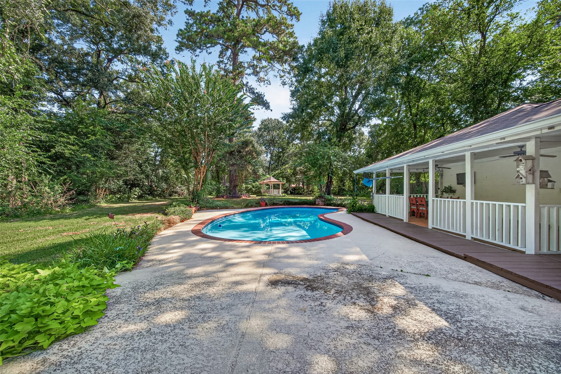 16814 Creeksouth Road, Houston, TX 77068 16814 Creeksouth Road, Houston, TX 77068