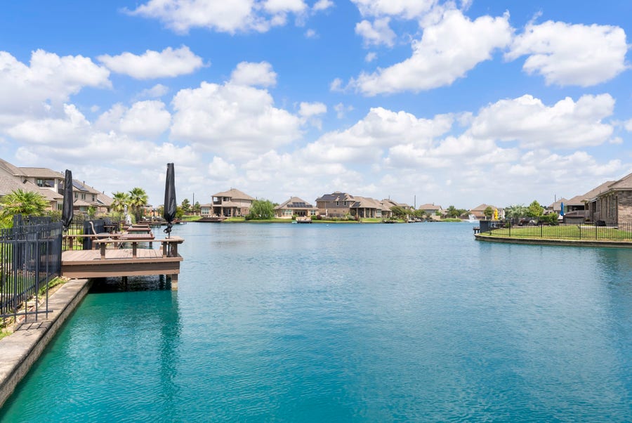 Property photo for 3635 Lake Bend Shore Drive, Spring, TX