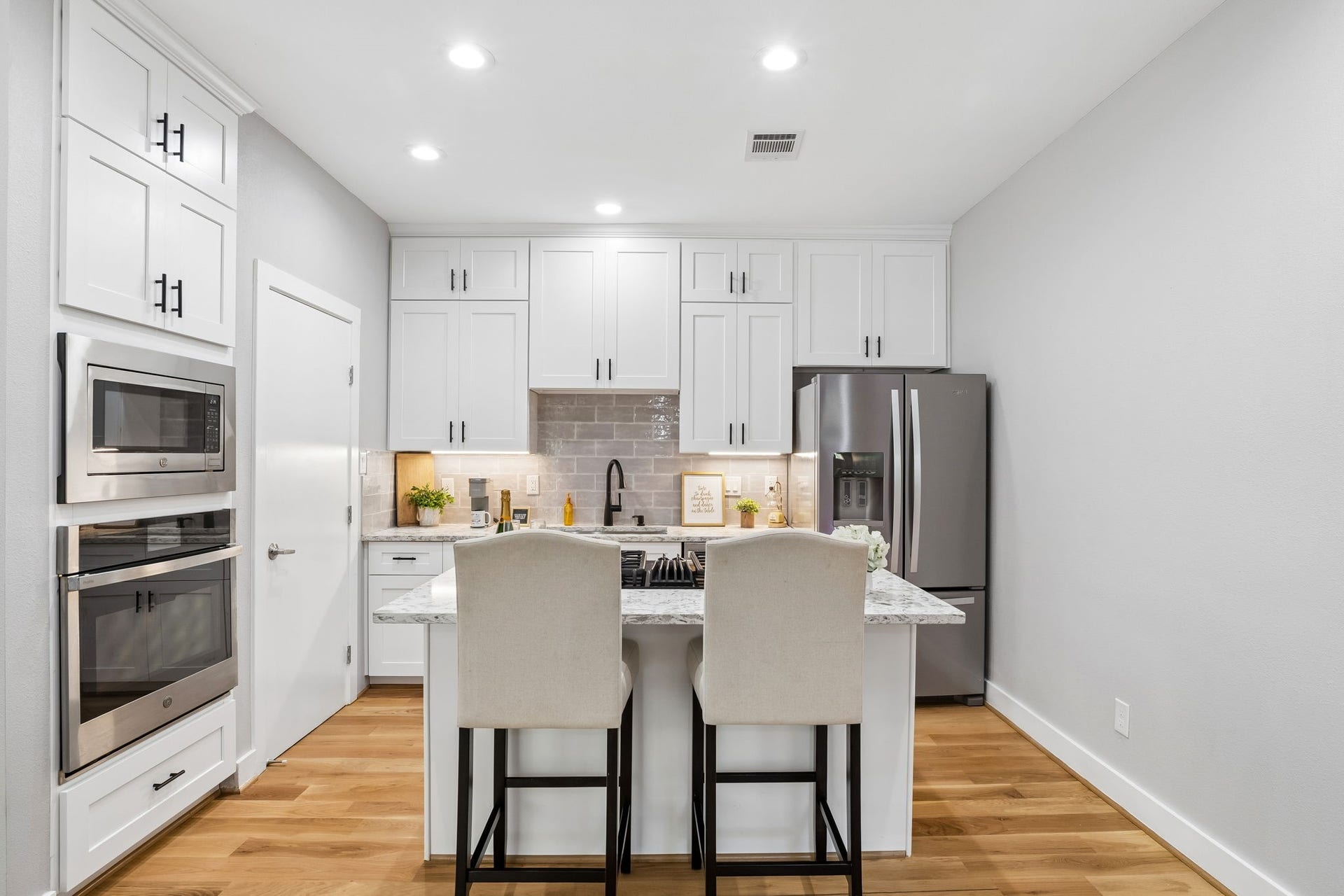 1614 Bonner Street, Houston, TX 77007 1614 Bonner Street, Houston, TX 77007