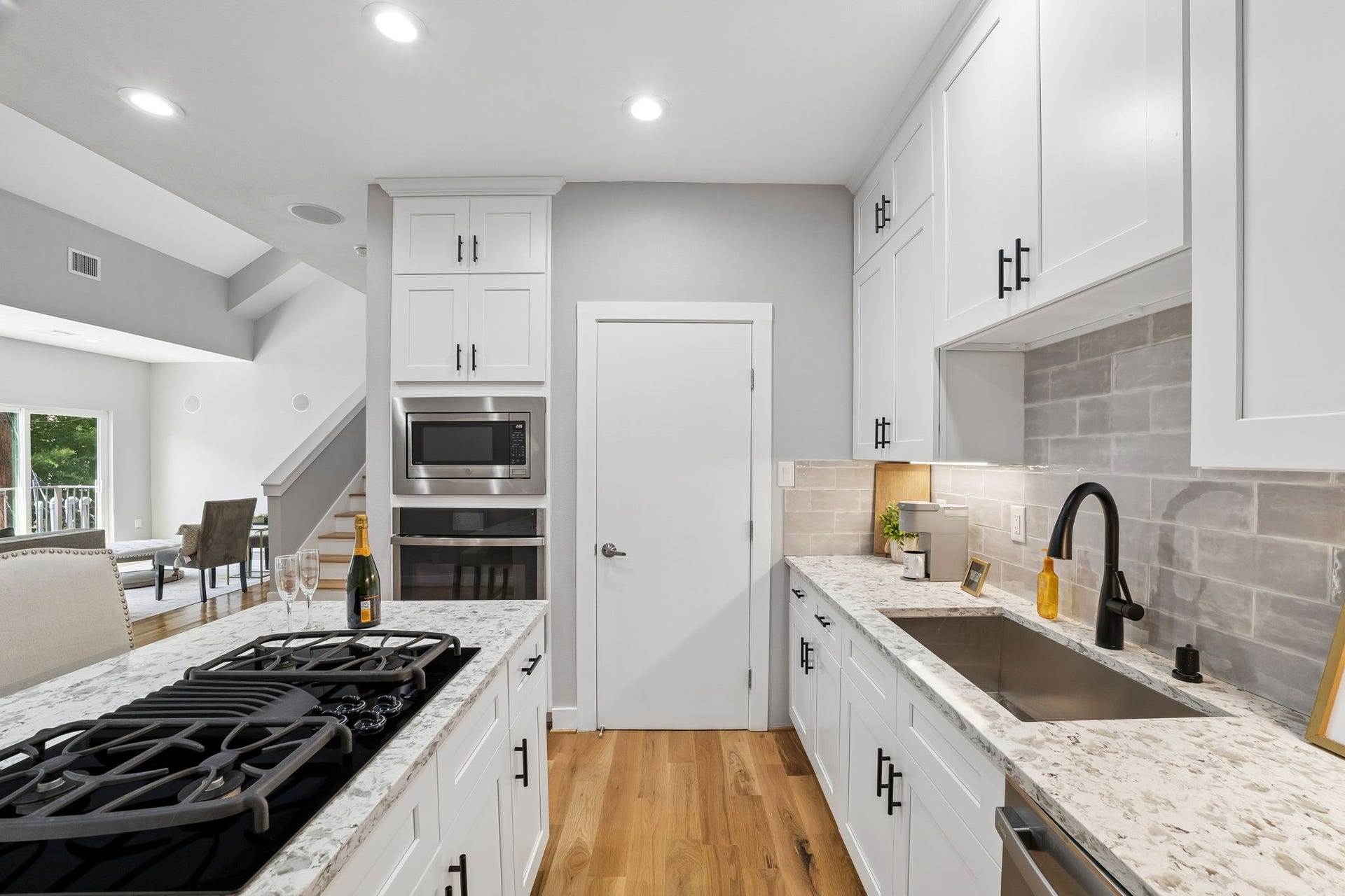 1614 Bonner Street, Houston, TX 77007 1614 Bonner Street, Houston, TX 77007