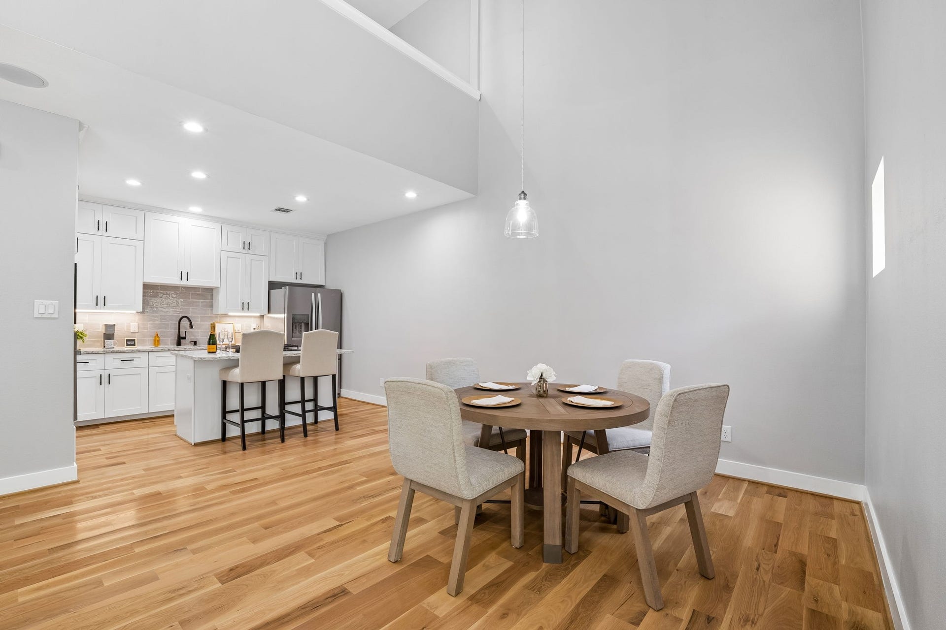 1614 Bonner Street, Houston, TX 77007 1614 Bonner Street, Houston, TX 77007