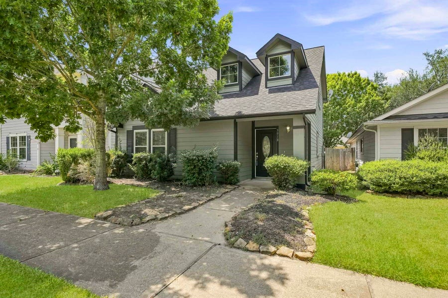 Property photo for 3918 Federal Lane, Missouri City, TX