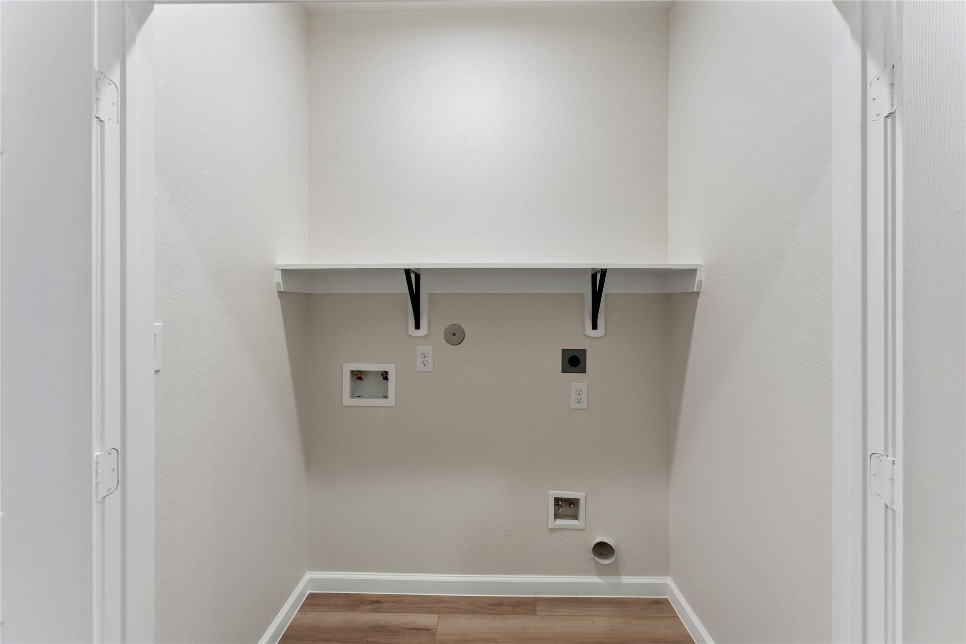 5323 Groveton Street, Houston, TX 77033 5323 Groveton Street, Houston, TX 77033