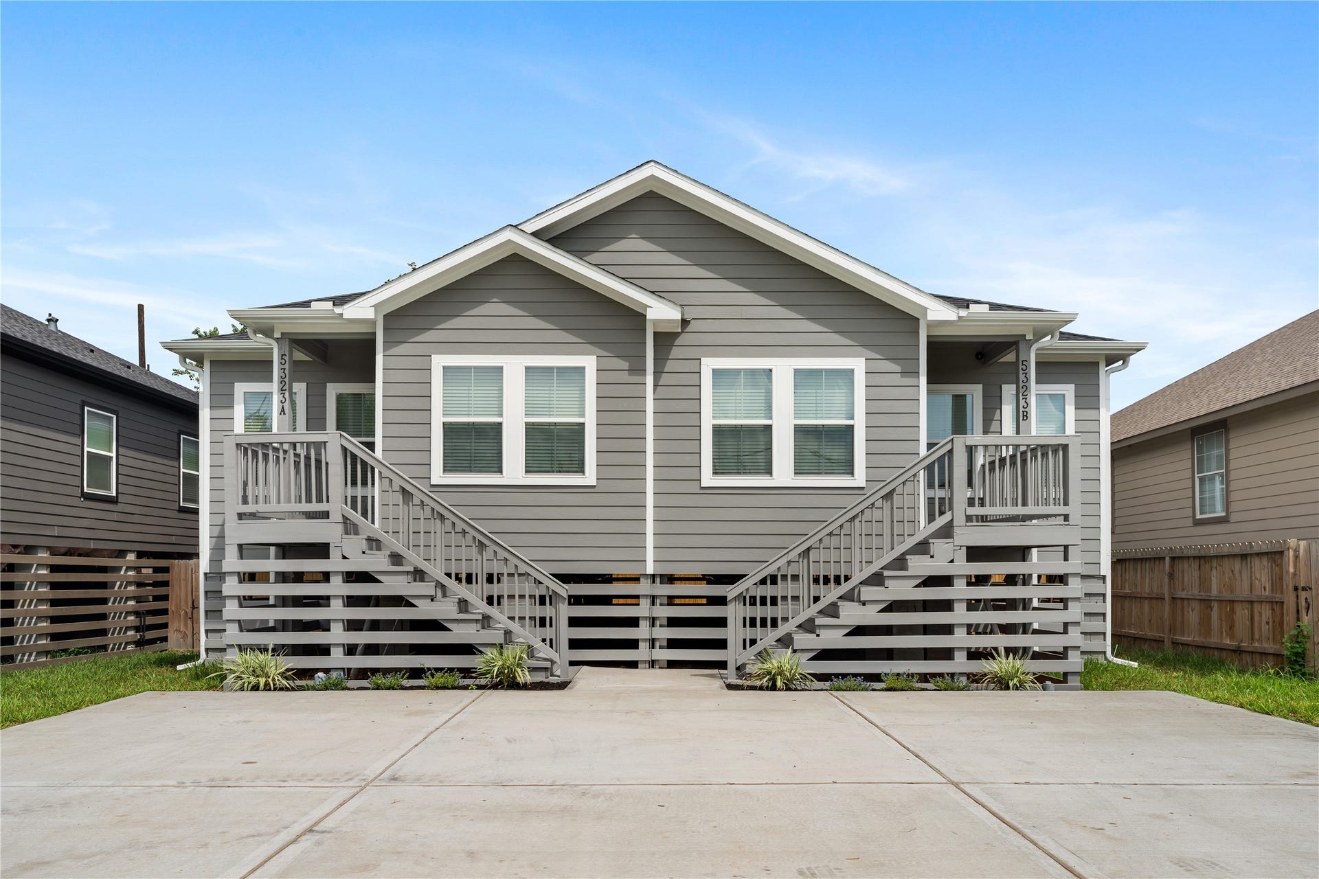 5323 Groveton Street, Houston, TX 77033 5323 Groveton Street, Houston, TX 77033