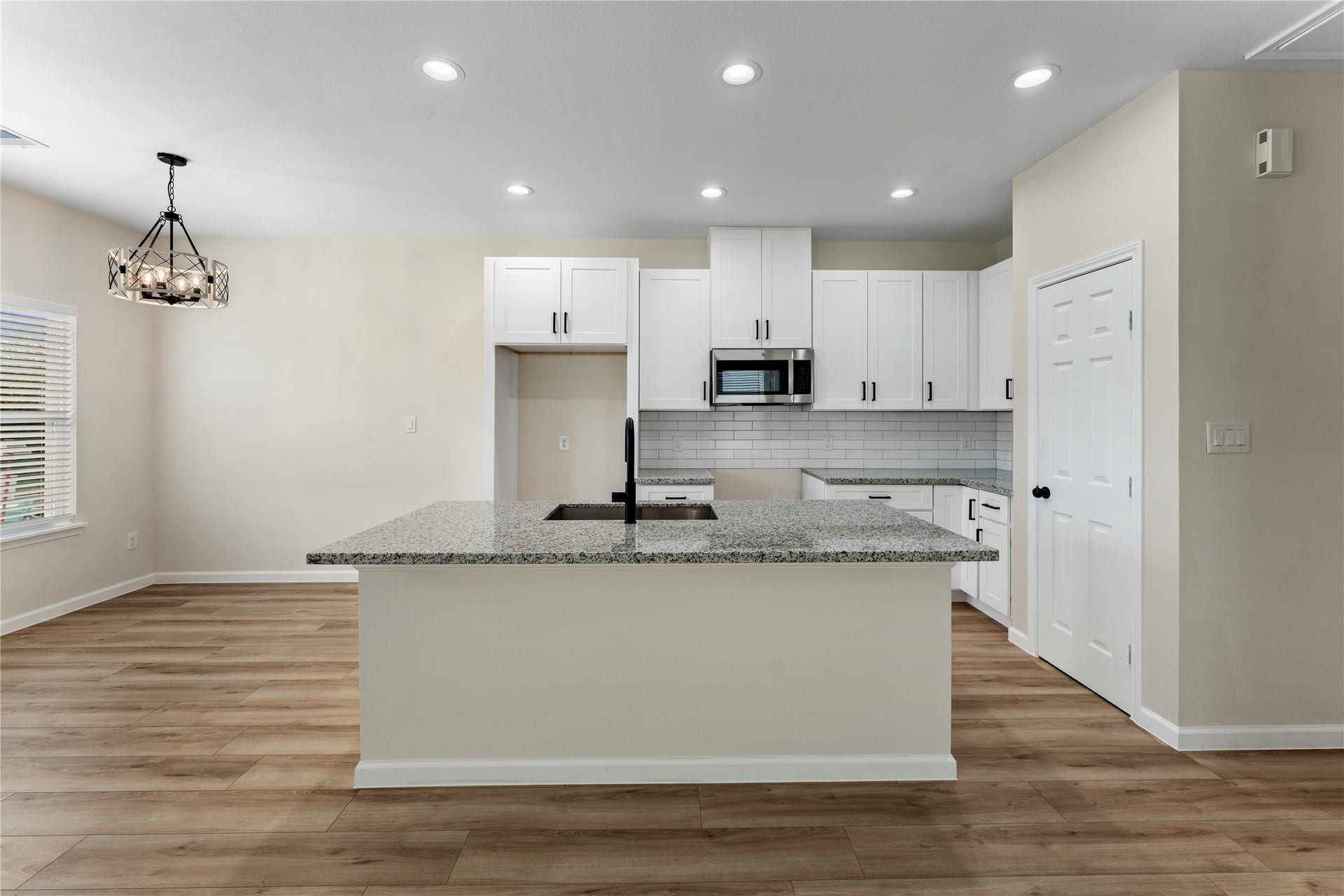 5323 Groveton Street, Houston, TX 77033 5323 Groveton Street, Houston, TX 77033