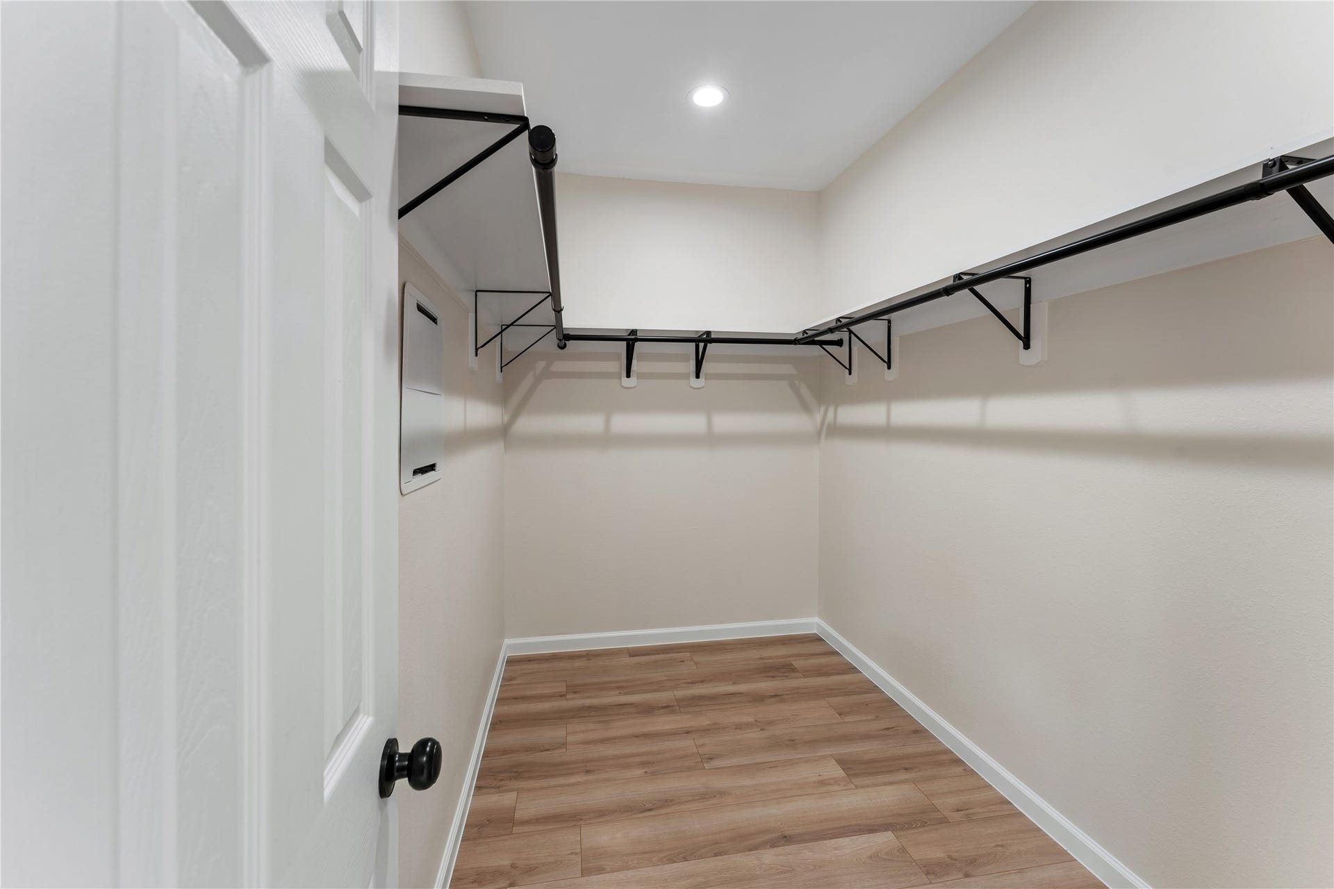5323 Groveton Street, Houston, TX 77033 5323 Groveton Street, Houston, TX 77033