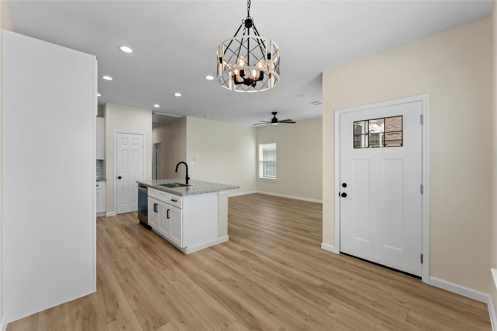 5323 Groveton Street, Houston, TX 77033 5323 Groveton Street, Houston, TX 77033