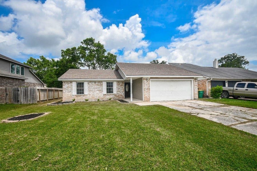 Property photo for 434 Dorsal Way, Crosby, TX