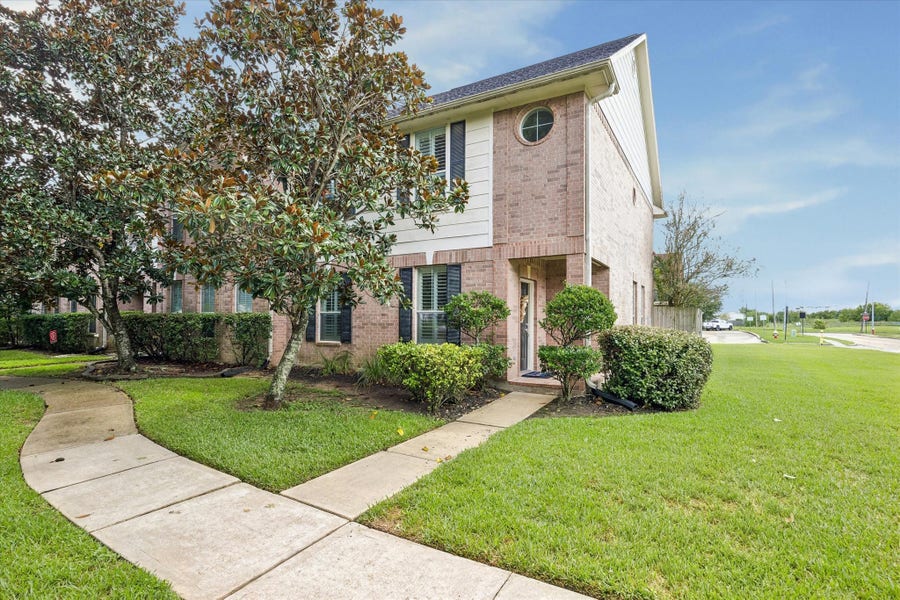 Property photo for 607 Travis Street, #9, Webster, TX