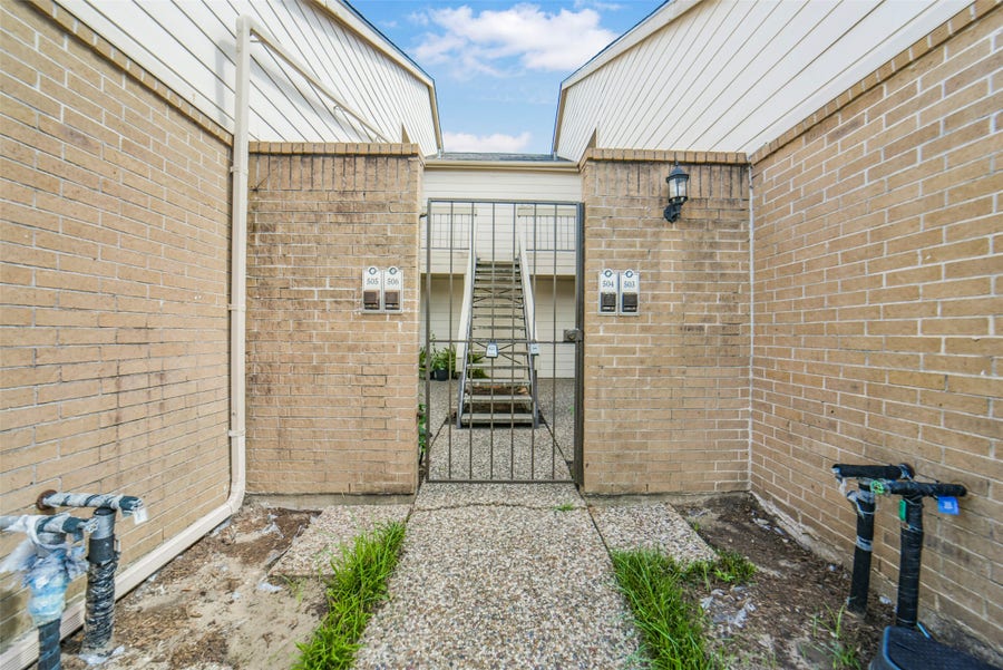 Property photo for 2277 S Kirkwood Road, #506, Houston, TX