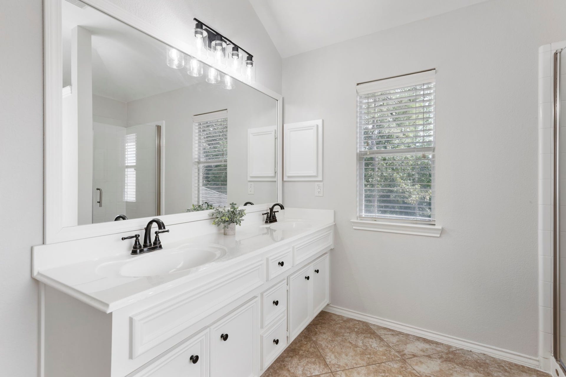 2318 Colonial Springs Lane, Spring, TX 77386 Primary bathroom with double sinks.