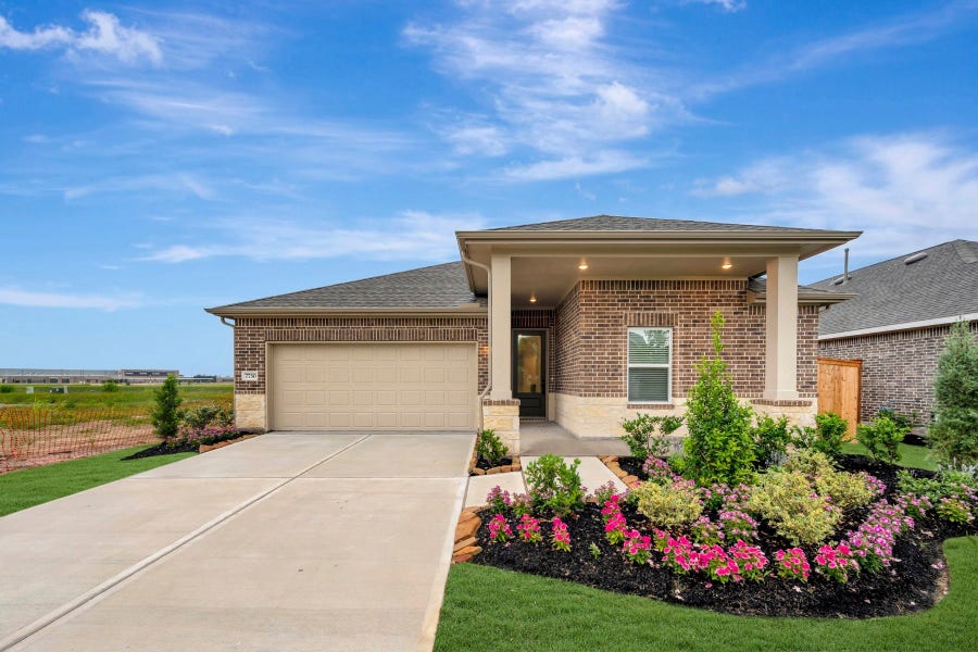 Property photo for 2903 Silver Forest Street, Angleton, TX