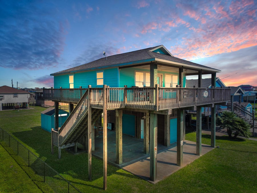 Property photo for 964 S Selwyn Road, Crystal Beach, TX