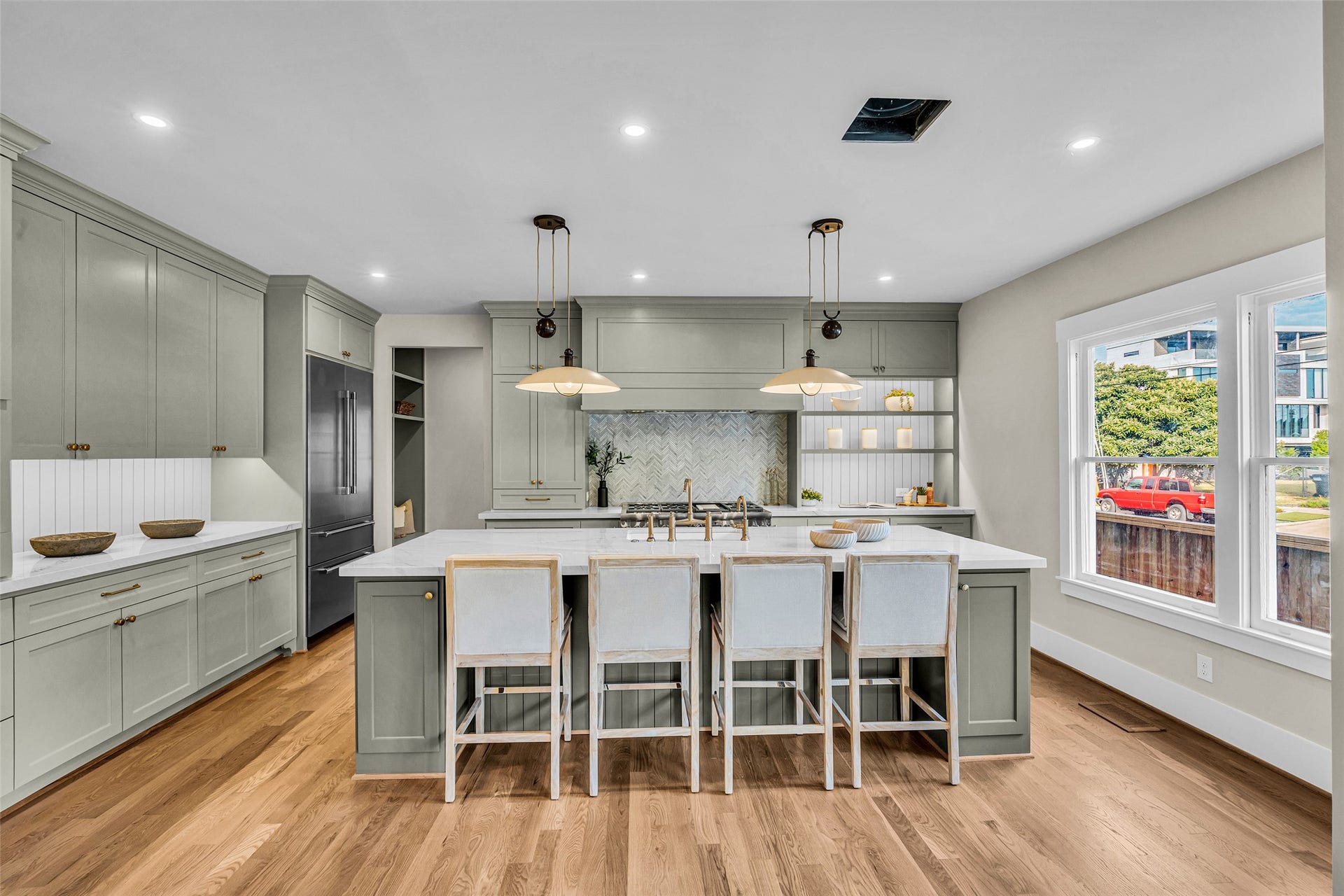 2602 Whitney Street, Houston, TX 77006 Stunning Island Kitchen is ideal for entertaining