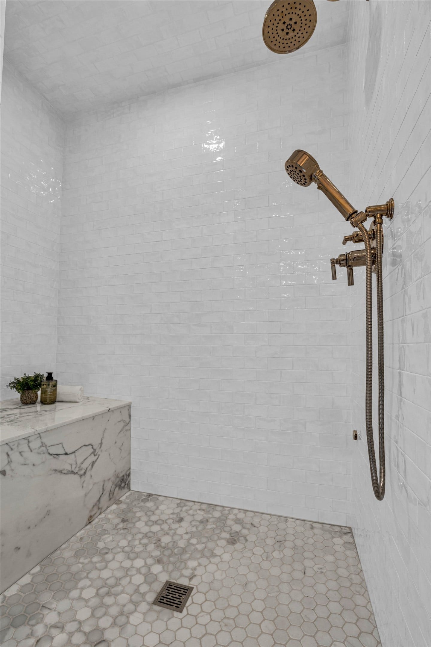 2602 Whitney Street, Houston, TX 77006 2602 Whitney Street, Houston, TX 77006